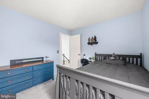 Bedroom - 2932 Nicely Ct, Dumfries, VA 22026 photo 8 of 9