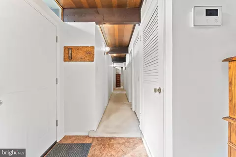 Entry Way - 7202 Danny Ln, Manassas, VA 20112 photo 11 of 11