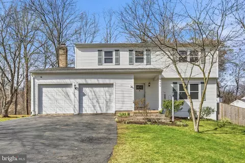 3449 Chelsea Dr, Woodbridge, VA 22192