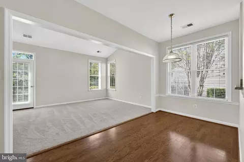 Living - 6922 Walnut Hill Dr, Gainesville, VA 20155 photo 1 of 4