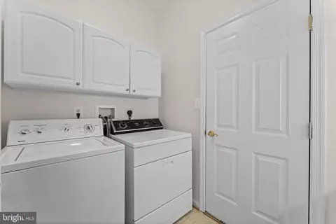 Other - 6922 Walnut Hill Dr, Gainesville, VA 20155 photo 6 of 17