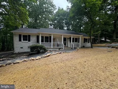 1901 Ridge Rd, Haymarket, VA 20169