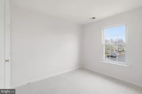 Bedroom - 14275 Newbern Loop, Gainesville, VA 20155 photo 2 of 5