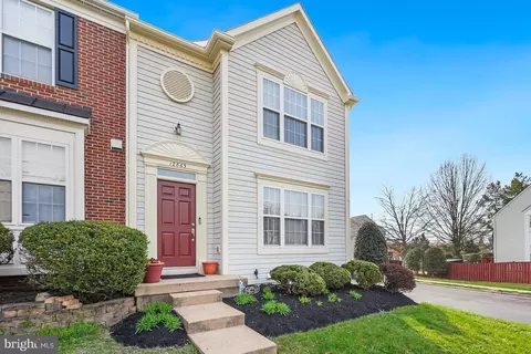 12863 Hunterbrook Dr, Woodbridge, VA 22192