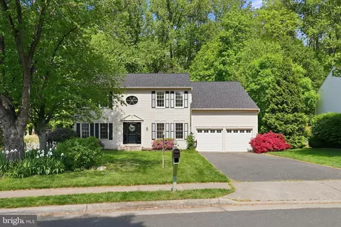 5106 Leatherback Rd, Woodbridge, VA 22193