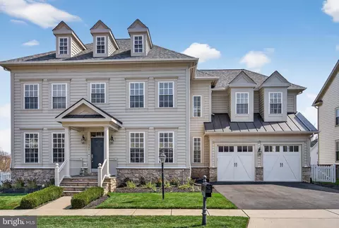 11995 General Cooke Dr, Bristow, VA 20136