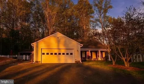 14791 Conway Dr, Manassas, VA 20112