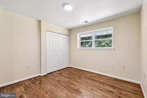 Bedroom - 18328 Sharon Rd, Triangle, VA 22172 photo 5 of 6
