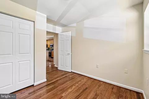 Bedroom - 18328 Sharon Rd, Triangle, VA 22172 photo 3 of 6