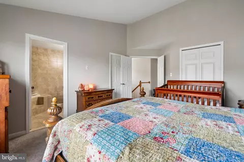 Bedroom - 8409 Tackhouse Loop, Gainesville, VA 20155 photo 4 of 6