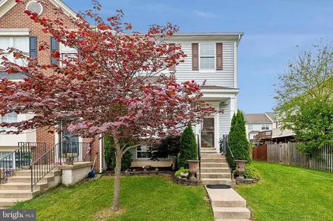 Exterior - 8409 Tackhouse Loop, Gainesville, VA 20155 photo 1 of 4