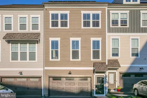 1657 Aspen Poplar Rd, Dumfries, VA 22026