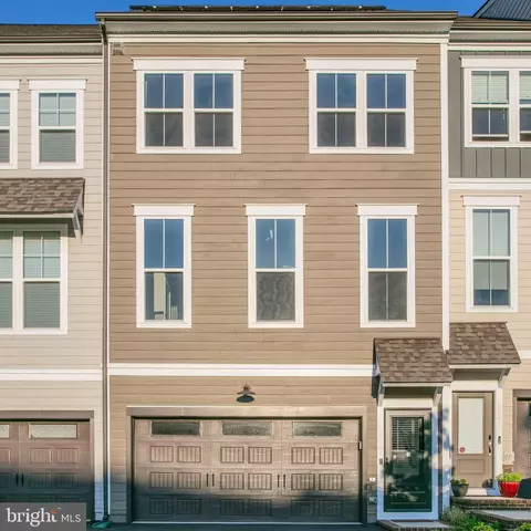 1657 Aspen Poplar Rd, Dumfries, VA 22026