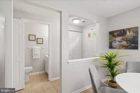 Entry Way - 3601 Wharf Ln, Triangle, VA 22172 photo 1 of 3
