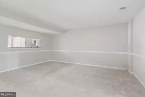 Living - 3601 Wharf Ln, Triangle, VA 22172 photo 1 of 5