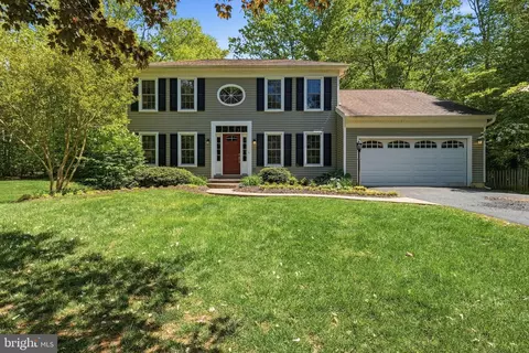 6175 River Forest Dr, Manassas, VA 20112