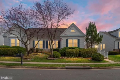 Exterior - 12966 Dunbarton Dr, Bristow, VA 20136 photo 2 of 14