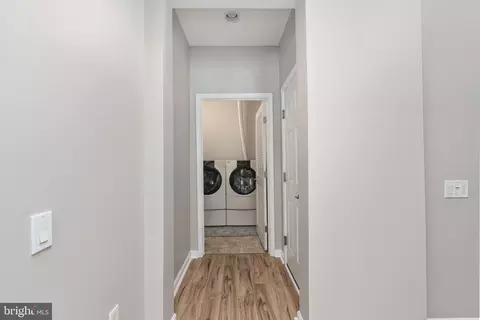 Entry Way - 12966 Dunbarton Dr, Bristow, VA 20136 photo 5 of 7