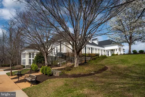 Exterior - 12966 Dunbarton Dr, Bristow, VA 20136 photo 12 of 14