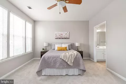 Bedroom - 12966 Dunbarton Dr, Bristow, VA 20136 photo 2 of 6
