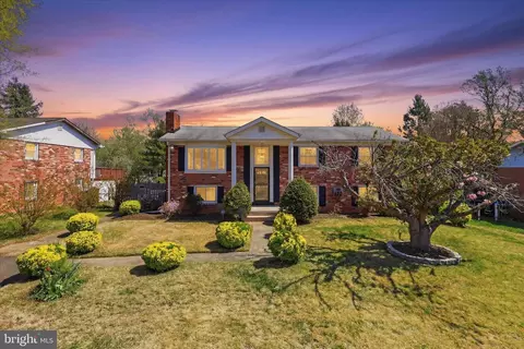 14859 Daytona Ct, Woodbridge, VA 22193