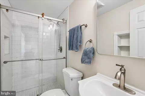 Bath - 15803 Edgewood Dr, Dumfries, VA 22025 photo 1 of 2