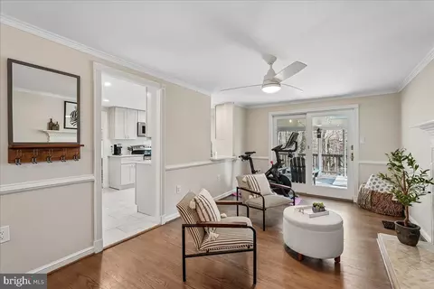 Entry Way - 15803 Edgewood Dr, Dumfries, VA 22025 photo 2 of 3