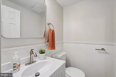 Entry Way - 15803 Edgewood Dr, Dumfries, VA 22025 photo 3 of 3