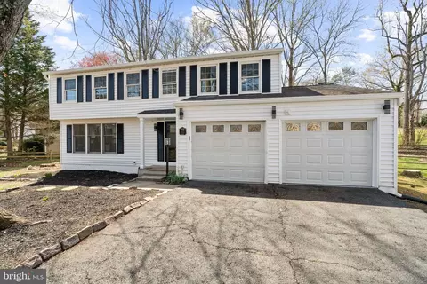 4178 Waterway Dr, Dumfries, VA 22025