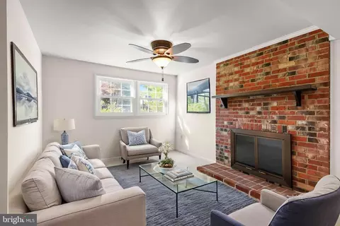 14104 Lindendale Rd, Woodbridge, VA 22193
