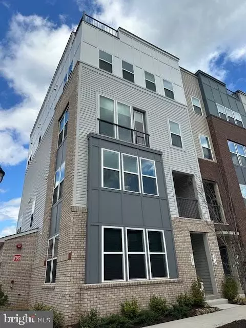 2612 Neabsco Common Pl, Woodbridge, VA 22191