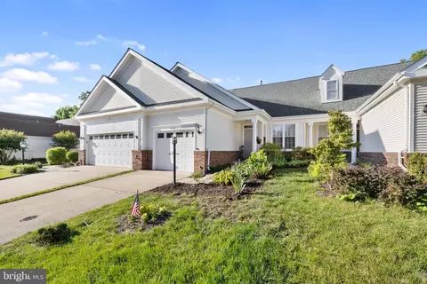 Exterior - 13703 Currant Loop, Gainesville, VA 20155 photo 1 of 4