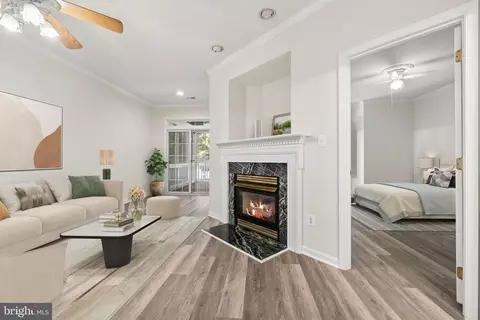 Living - 13703 Currant Loop, Gainesville, VA 20155 photo 2 of 5