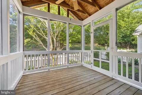 Exterior - 13703 Currant Loop, Gainesville, VA 20155 photo 3 of 4