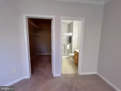 6938 Walnut Hill Dr, Gainesville, VA 20155 photo 19
