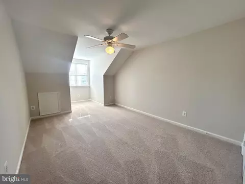 6938 Walnut Hill Dr, Gainesville, VA 20155 photo 26