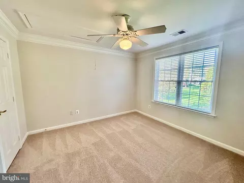 6938 Walnut Hill Dr, Gainesville, VA 20155 photo 25