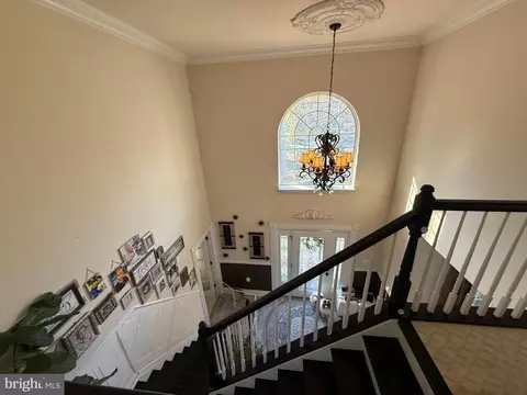 Entry Way - 3209 Shoreview Rd, Triangle, VA 22172 photo 2 of 2