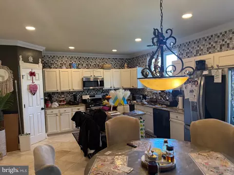 Kitchen - 3209 Shoreview Rd, Triangle, VA 22172 photo 1 of 1