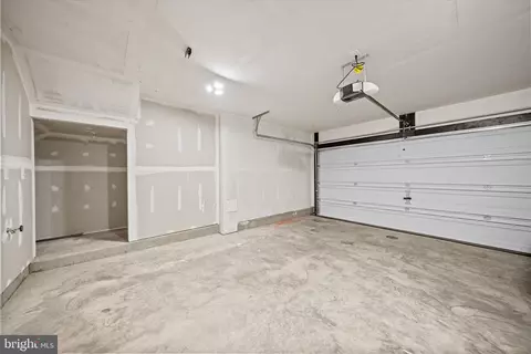 Other - 18218 Summit Pointe Dr, Triangle, VA 22172 photo 5 of 7