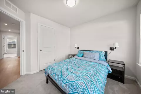 Bedroom - 18218 Summit Pointe Dr, Triangle, VA 22172 photo 5 of 8