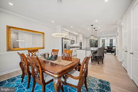 Dining - 18218 Summit Pointe Dr, Triangle, VA 22172 photo 1 of 3