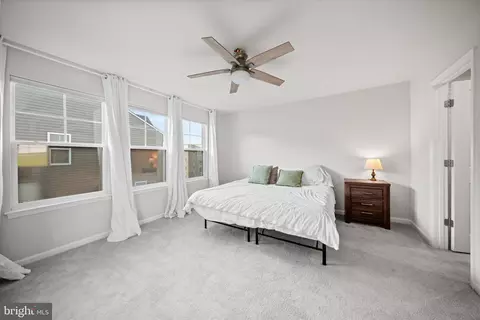 Bedroom - 18218 Summit Pointe Dr, Triangle, VA 22172 photo 1 of 8