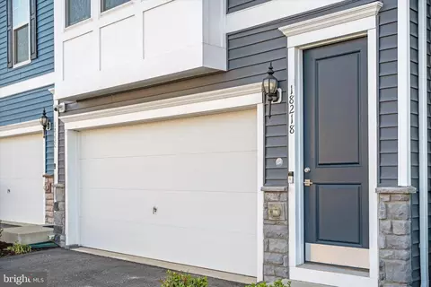 Other - 18218 Summit Pointe Dr, Triangle, VA 22172 photo 1 of 7