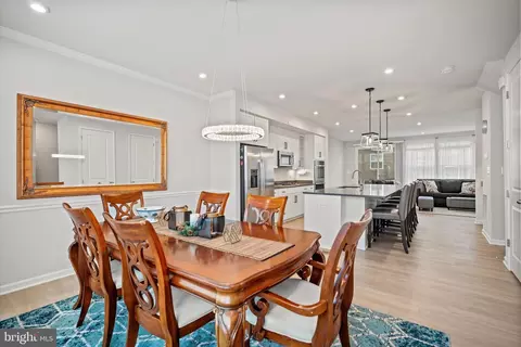 Dining - 18218 Summit Pointe Dr, Triangle, VA 22172 photo 3 of 3