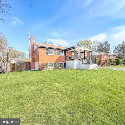 9704 Loudoun Ave, Manassas, VA 20109