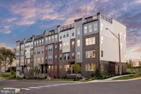 8604 Lovelace St, Manassas, VA 20109