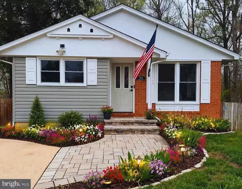 12655 Valleywood Dr, Woodbridge, VA 22192