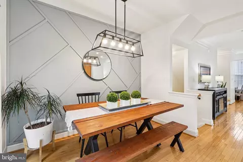 Dining - 4505 Potomac Highlands Cir, Triangle, VA 22172 photo 3 of 3