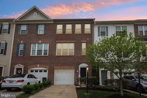 Exterior - 4505 Potomac Highlands Cir, Triangle, VA 22172 photo 2 of 11